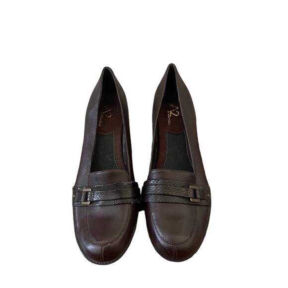A2 by Aerosole Brown Leather and Patent Leather Gold Buckle Loafers 90s Size 8.5 - Picture 1 of 10